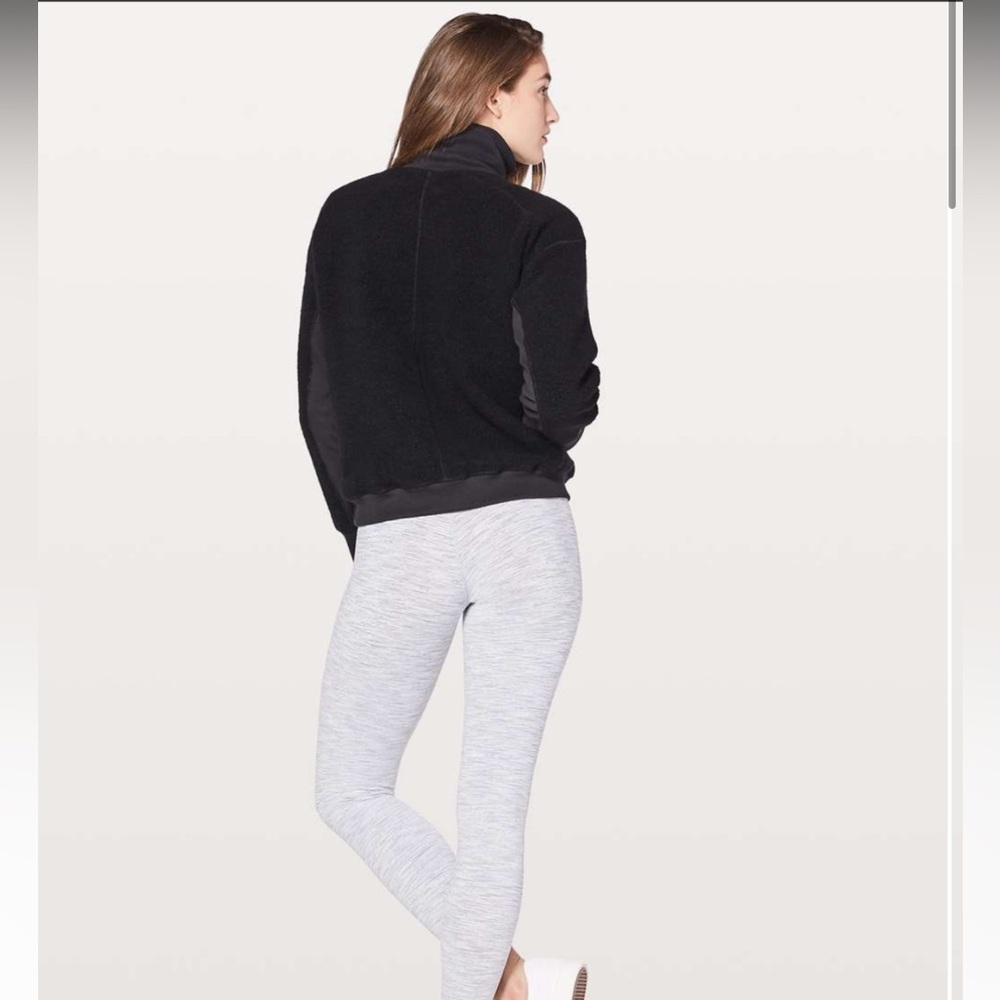Lululemon Stand Out Sherpa 1/2 Zip - Picture 2 of 9